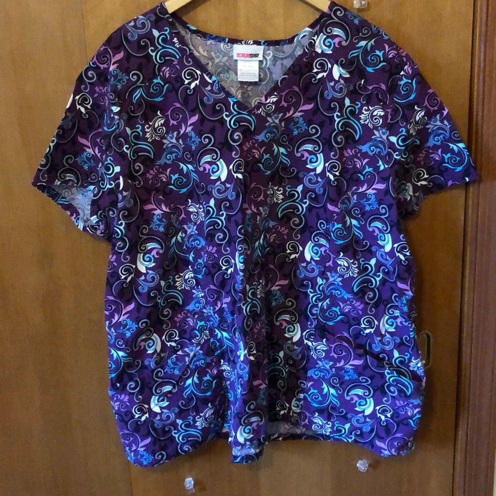 Scrub top